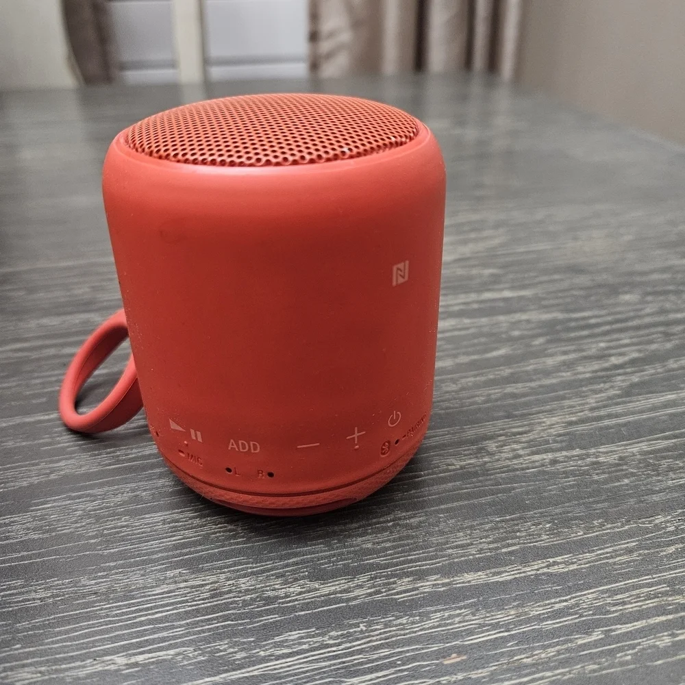Sony XB10 Portable Wireless Bluetooth Speaker Red 16 Water Resistant